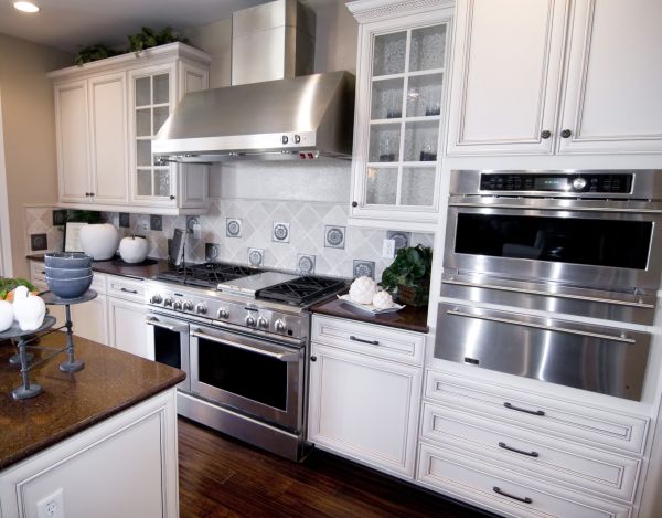 Custom Cabinet Building Service