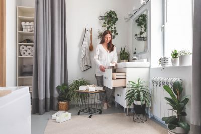 Cabinet Cleaning in Spring